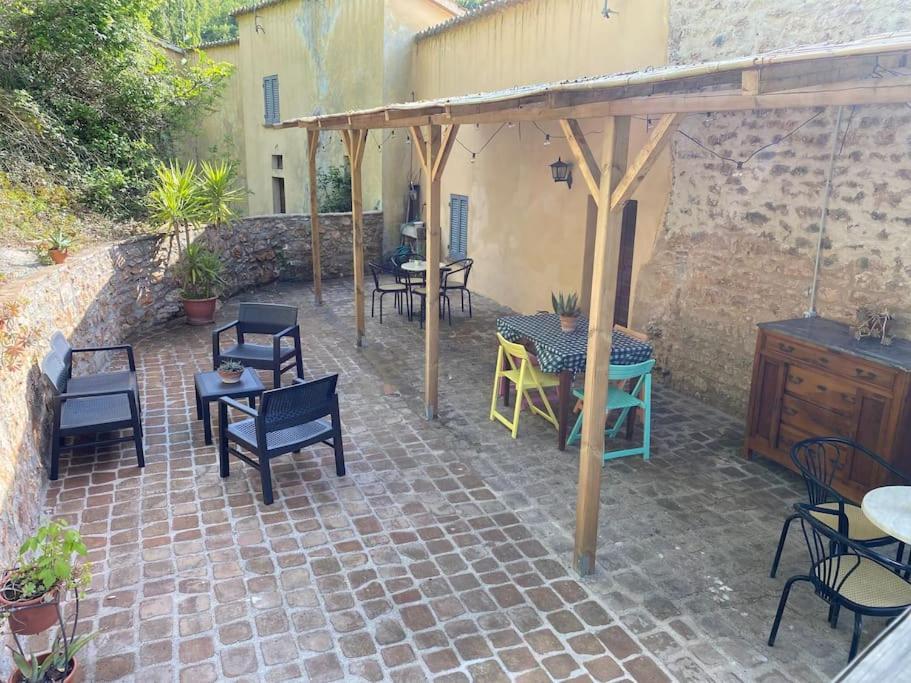 Casa Vacanze Fonte Del Menotre Фолиньо Экстерьер фото