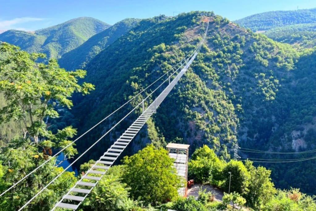 Casa Vacanze Fonte Del Menotre Фолиньо Экстерьер фото